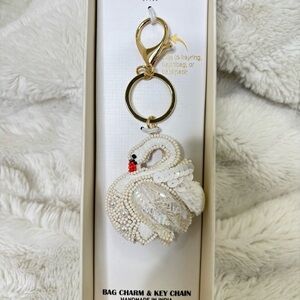 Chic White Swan Pearl Keychain Purse Charm with Gold Accents New